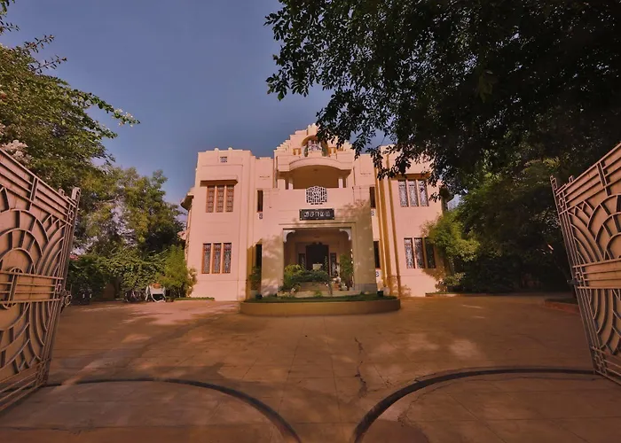 Visalam Chettinad Palace - A Cgh Earth Experience