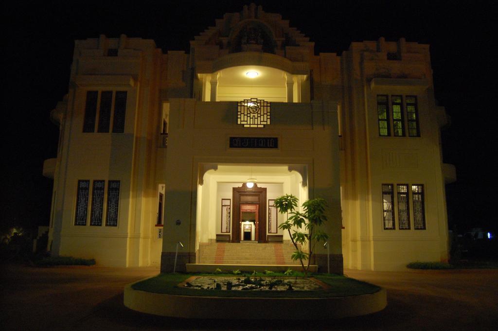 Visalam Chettinad Palace - A Cgh Earth Experience Hotel 5*