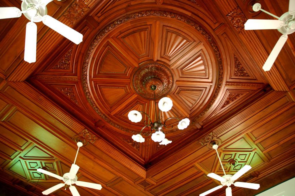 Visalam Chettinad Palace - A Cgh Earth Experience Hotel 5*